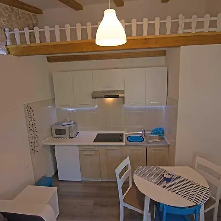 Апартаменты By The Sea Veli Losinj, Losinj - 7959