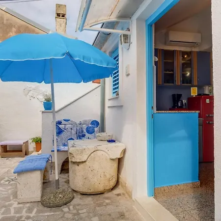 By The Sea Veli Losinj, Losinj - 7959 Вели-Лошинь